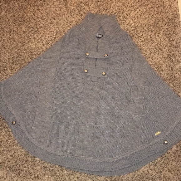 Poncho, 100% Acrylic! - Picture 1 of 2